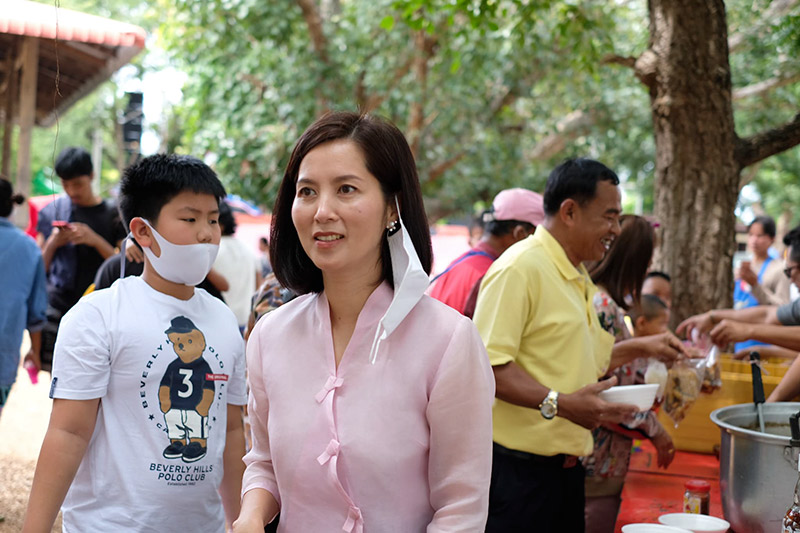 ตรีนุช เทียนทอง รมว.ศึกษาธิการ ตรีนุช เทียนทอง รมว.ศึกษาธิการ