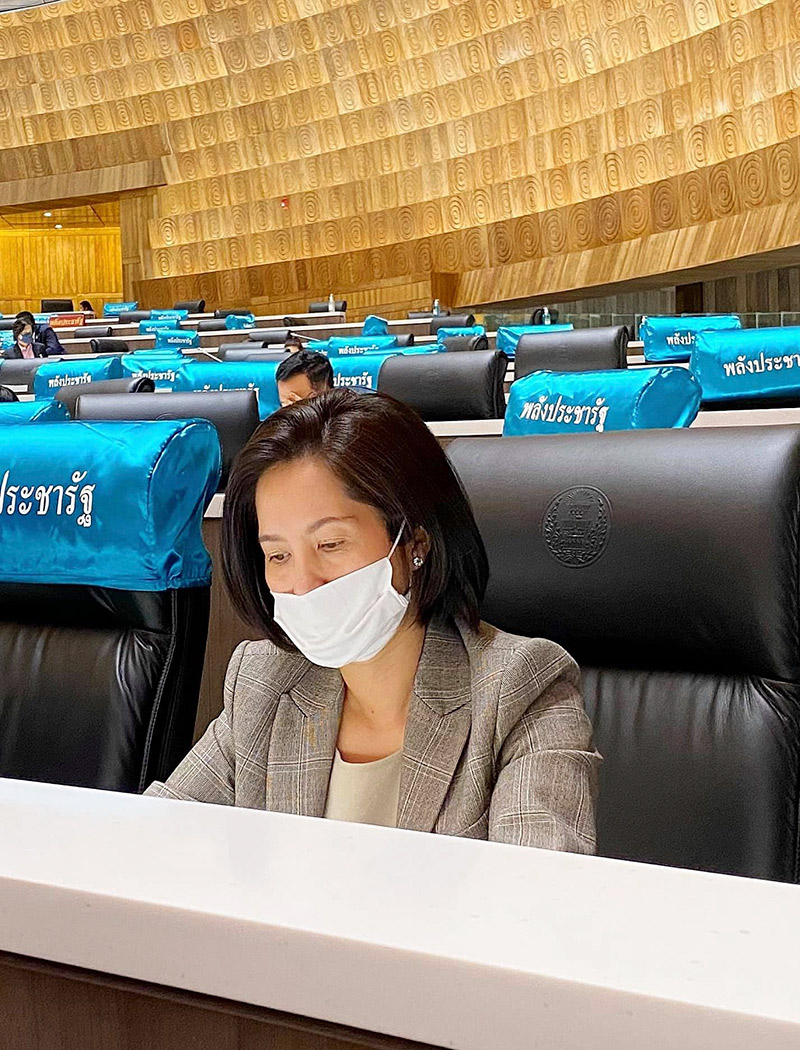 ตรีนุช เทียนทอง รมว.ศึกษาธิการ ตรีนุช เทียนทอง รมว.ศึกษาธิการ